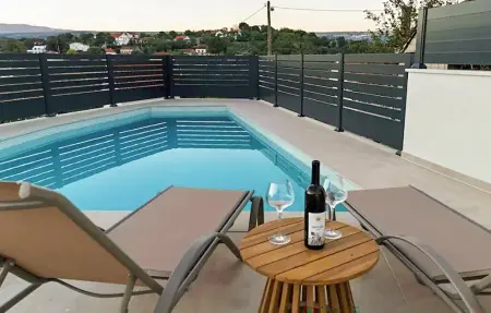 Location Maison à Zmijavci 4 personnes