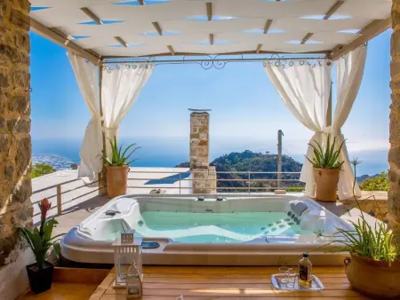 Location Maison à Anatoli 10 personnes