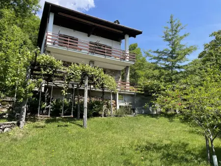 Location Maison à Gera Lario 4 personnes