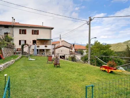 Location Maison à Vessalico 8 personnes