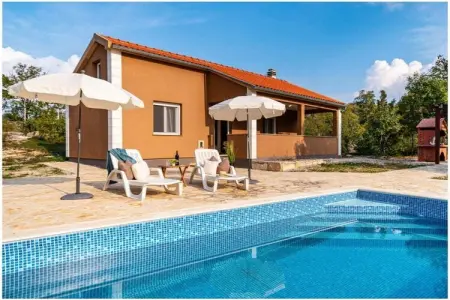 Location Maison à Zelengrad 4 personnes