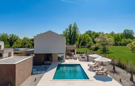 Location Maison à Snasici 10 personnes