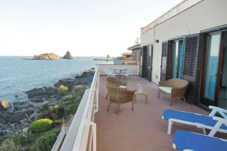 Location Maison à Aci Trezza 4 personnes
