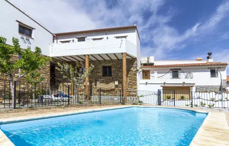 Location Maison à Laroya 8 personnes