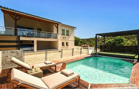Location Maison à Gras 6 personnes