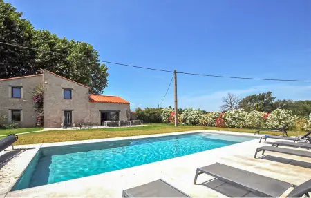 Location Maison à Saint Génis des Fontai 15 personnes