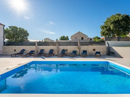Location Maison à Pirovac 8 personnes