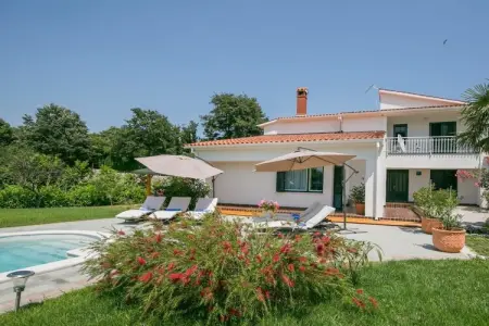 Location Maison à Labin 12 personnes