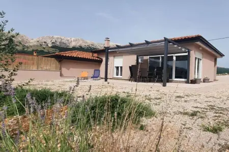 Location Maison à Baska( Draga Bašćanska) 5 personnes