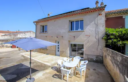 Location Maison à St Just d'Ardèche 8 personnes