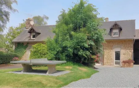 Location Maison à La Chapelle Uree 6 personnes