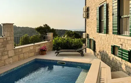 Location Maison à Splitska 8 personnes