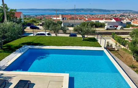Location Maison à Kastel Stari 8 personnes