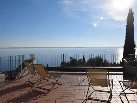 Location Maison à Garda 12 personnes