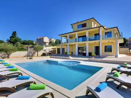 Location Villa à Pula Rakalj 14 personnes