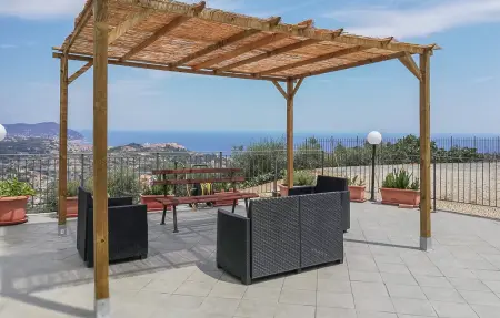 Location Maison à Imperia 8 personnes