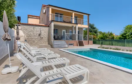 Location Maison à Pomer 6 personnes