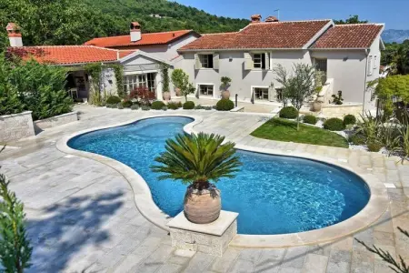 Location Maison à POTPIĆAN 10 personnes