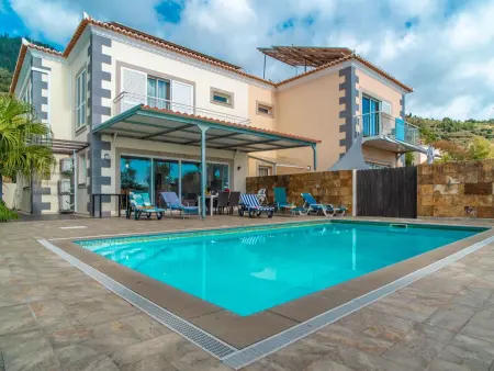 Location Maison à Arco da Calheta 6 personnes