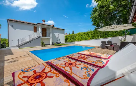 Location Maison à Pazin 6 personnes