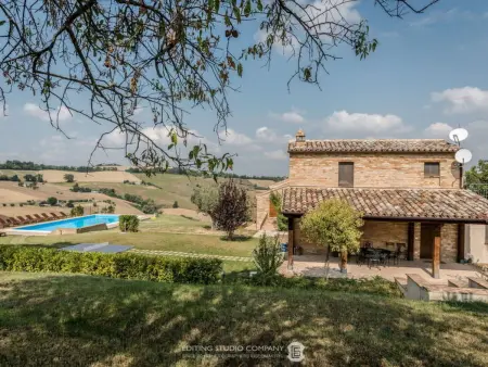Location Maison à Magliano di Tenna 14 personnes