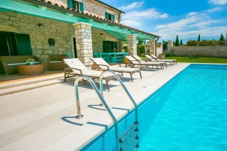 Location Villa à Radetici 10 personnes
