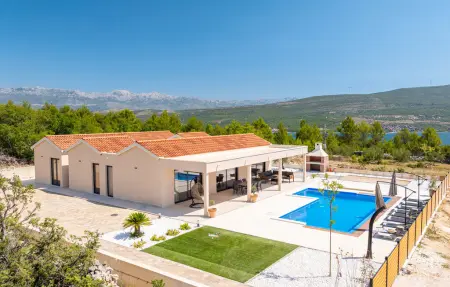 Location Maison à Pridraga 8 personnes