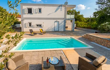 Location Maison à Gabonjin 5 personnes