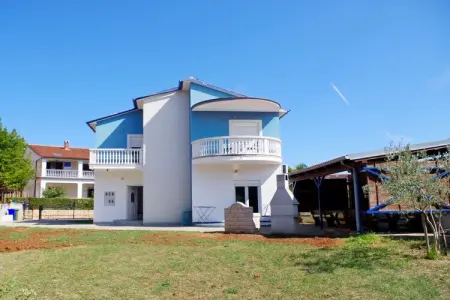 Location Maison à Medulin 10 personnes