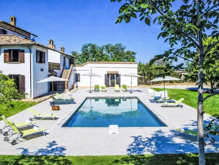 Location Villa à Bellante 13 personnes