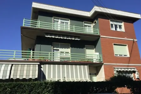 Location Maison à Marina di Massa 5 personnes