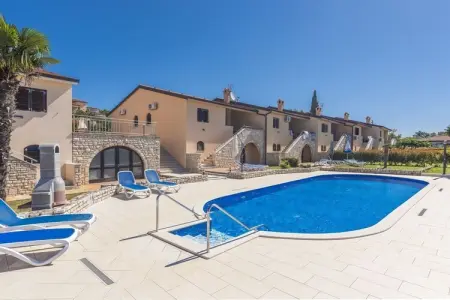 Location Maison à Kastelir 6 personnes