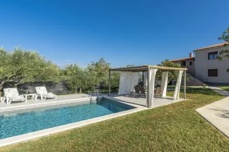Location Maison à Buje 6 personnes
