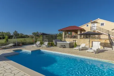 Location Villa à Nova Vas 8 personnes