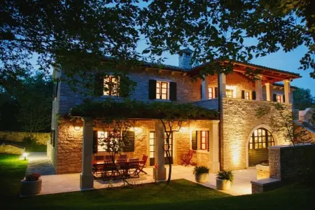 Location Villa à Kringa 9 personnes