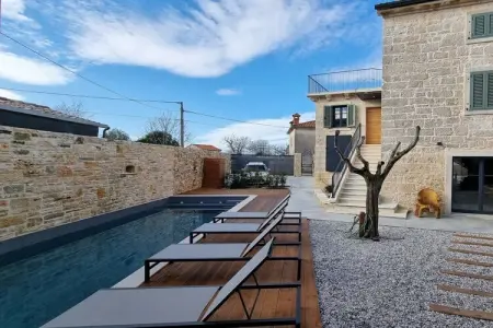 Location Villa à Tinjan 8 personnes