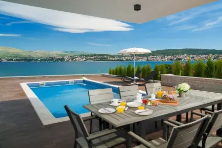 Location Villa à Okrug Gornji 11 personnes