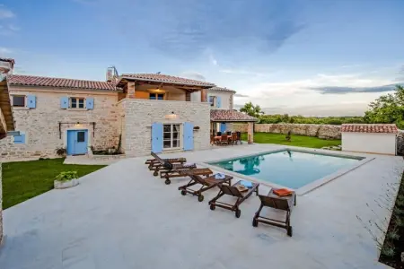 Location Villa à Bale 10 personnes