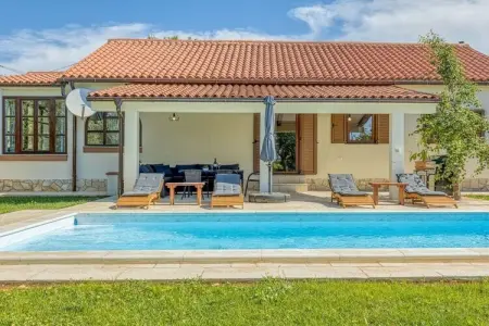 Location Villa à Smoljanci 8 personnes