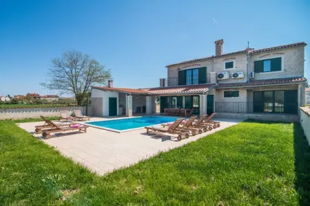 Location Maison à Pula 10 personnes
