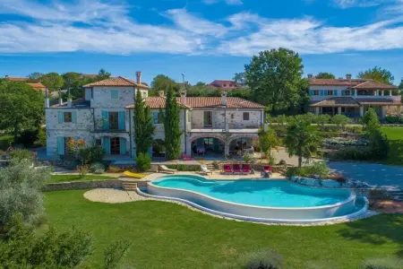 Location Villa à Barat 16 personnes