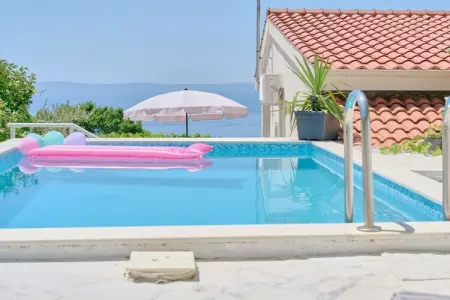 Location Maison à Gornja Podstrana 4 personnes