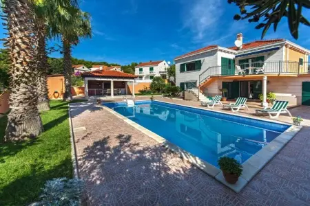 Location Villa à Sumartin 8 personnes