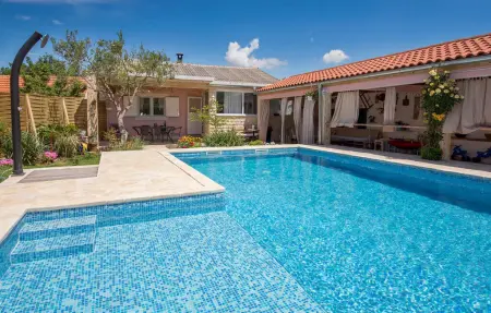 Location Maison à Brnjica 6 personnes