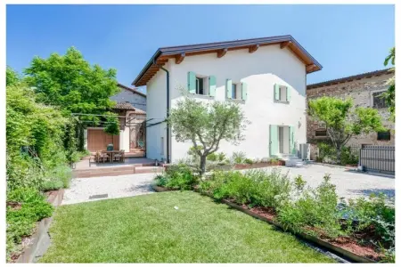 Location Maison à Padenghe sul Garda 6 personnes