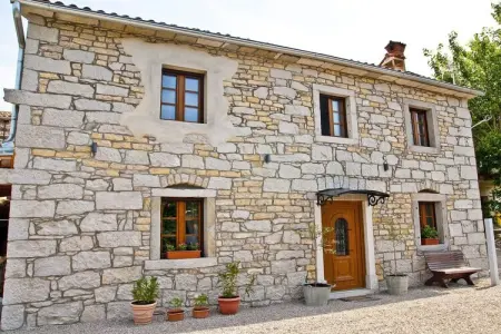 Location Villa à Buzet 4 personnes