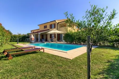 Location Villa à Banjole 10 personnes