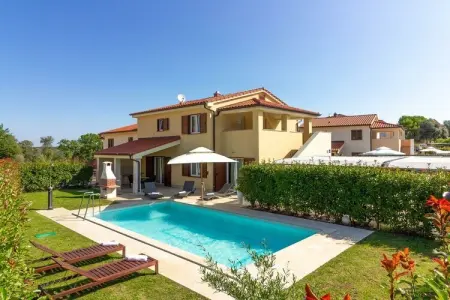 Location Villa à Kaštanjež 101   105 20 personnes