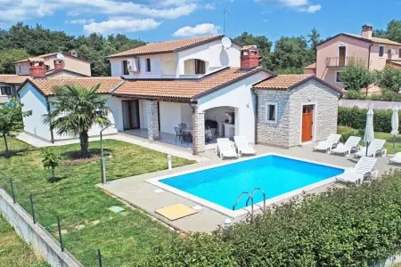 Location Villa à Tinjan 6 personnes