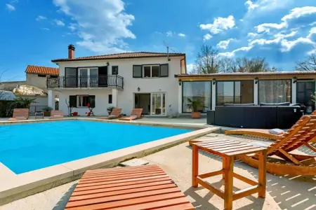 Location Maison à Imotski 10 personnes